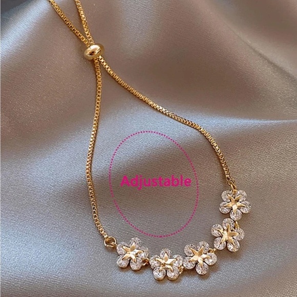 ⚠️Clearance Elegant Gold Flower Bracelet - Picture 3 of 3